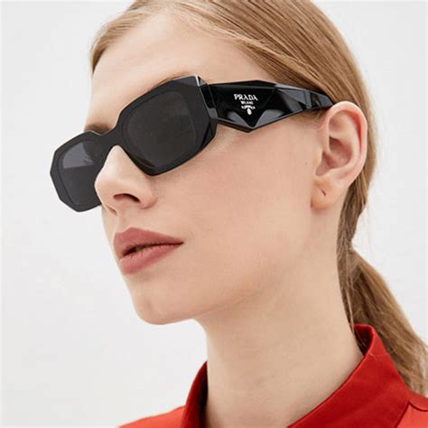 prada sunglasses pr 17ws 1ab5s0|Prada Grey Rectangular Ladies Sunglasses PR 17WS .